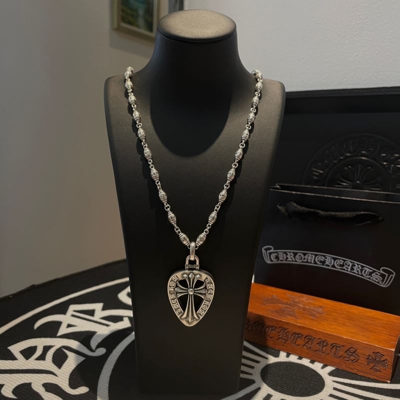 Ch*0me He**ts necklaces